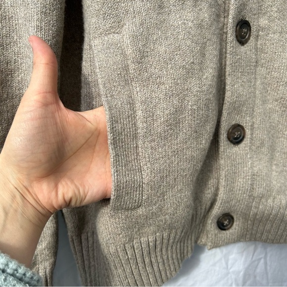 NWT Banana Republic Button Up Beige Brown Cardigan Sweater Size Large - Picture 4 of 7